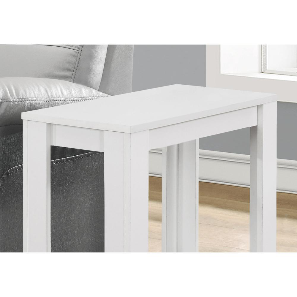 ACCENT TABLE  - WHITE